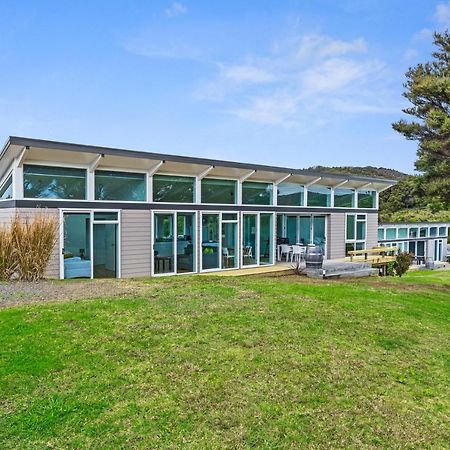 Paroa Bay Chalets - Te Whare Tui Russell Eksteriør bilde