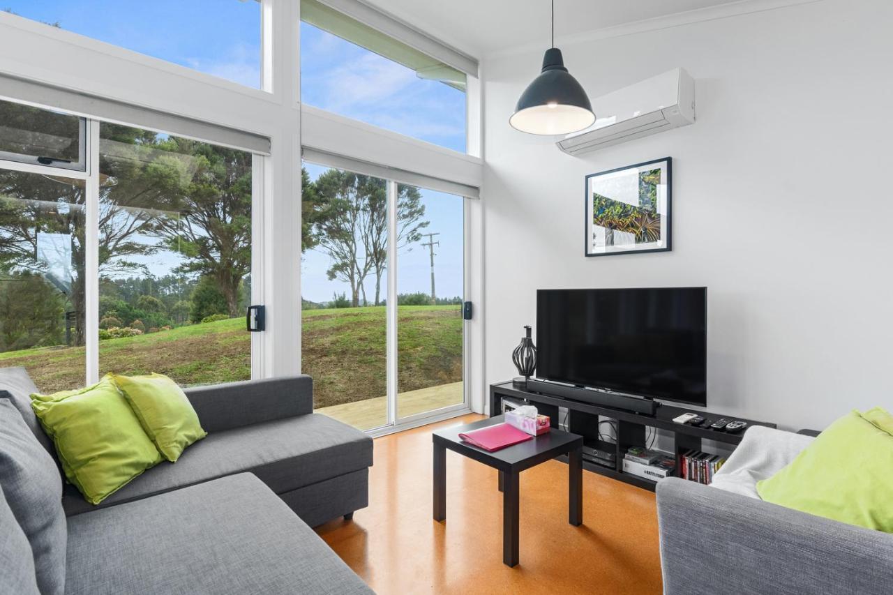 Paroa Bay Chalets - Te Whare Tui Russell Eksteriør bilde
